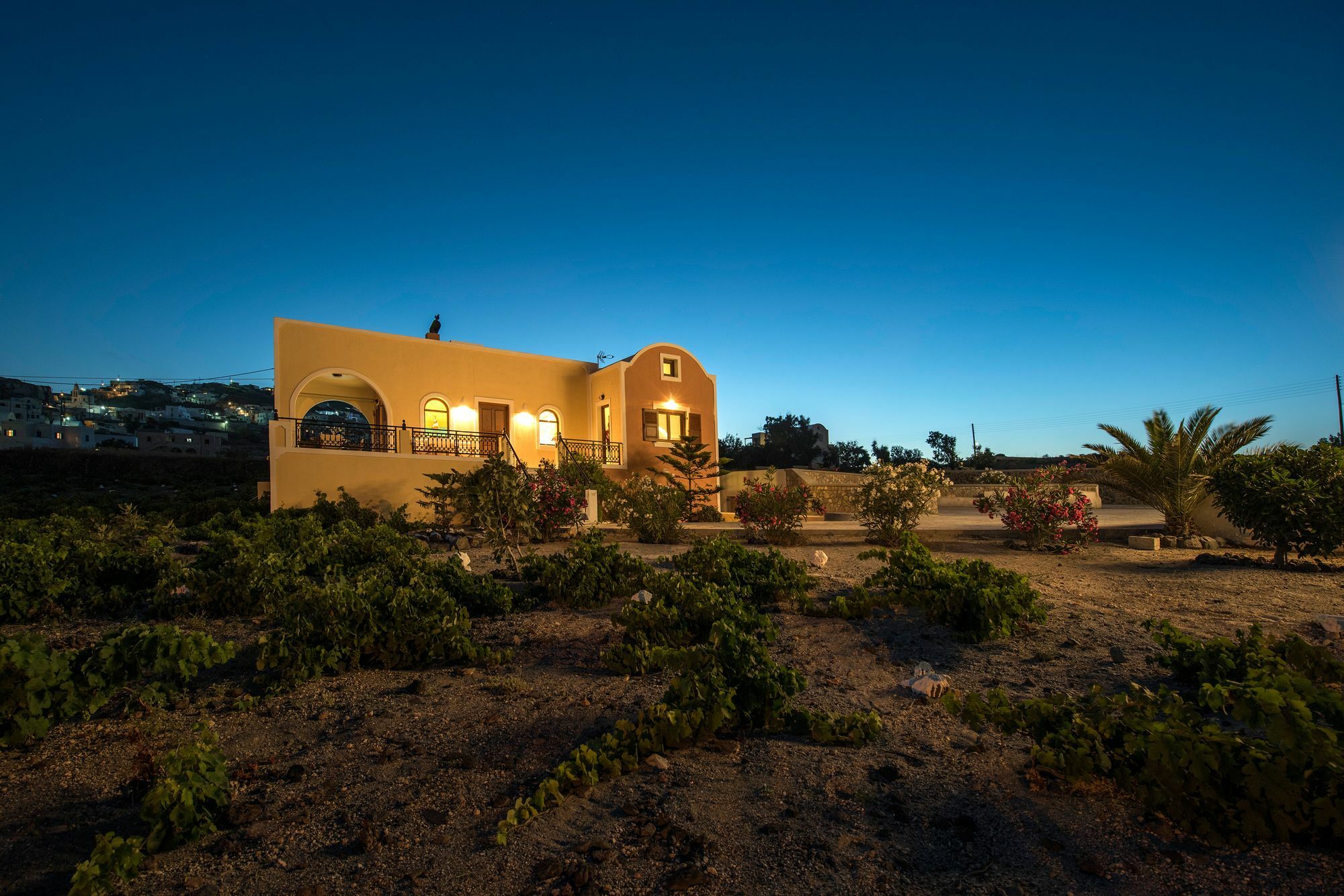 Vineyard Exclusive Suites Akrotiri  Exterior photo