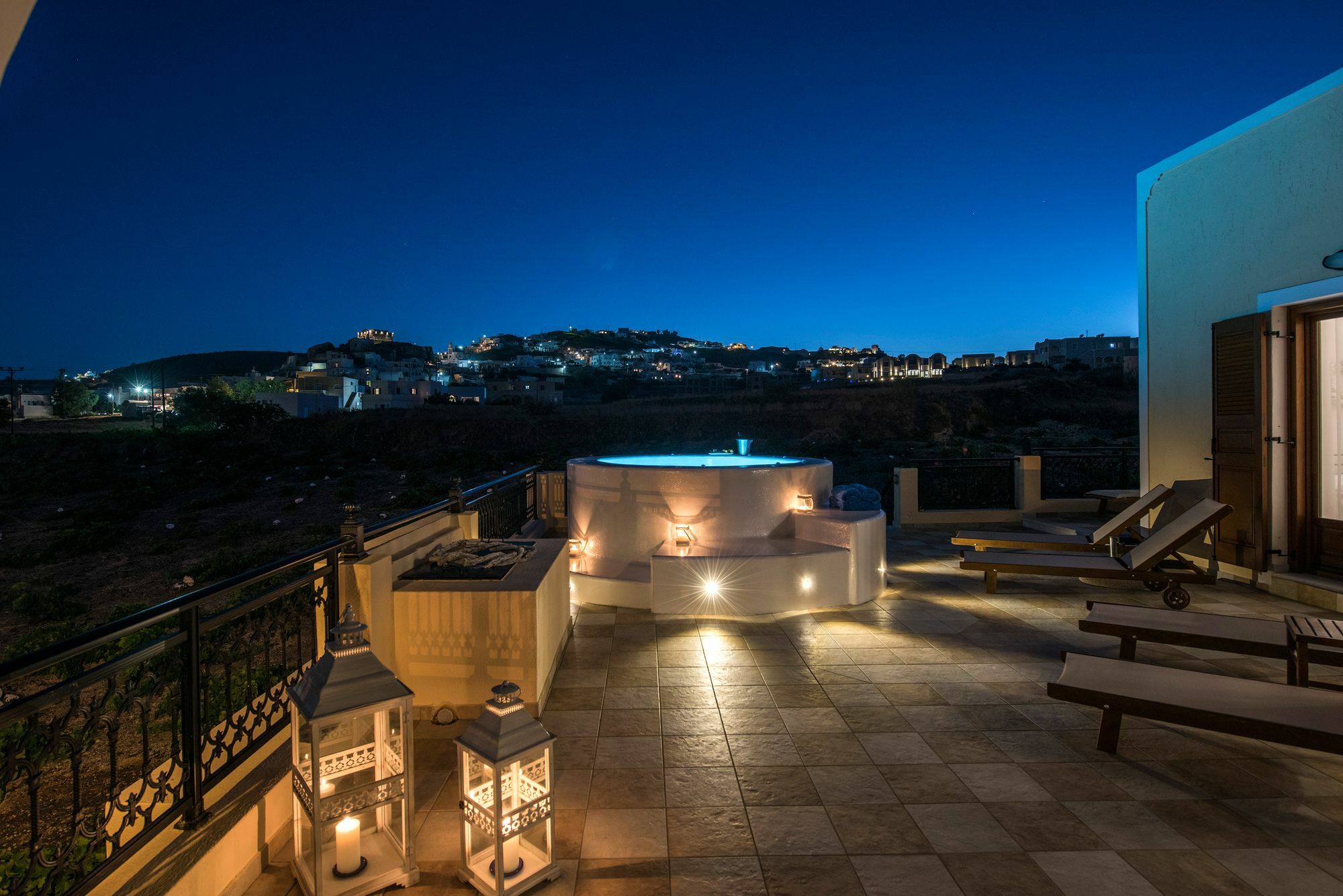 Vineyard Exclusive Suites Akrotiri  Exterior photo