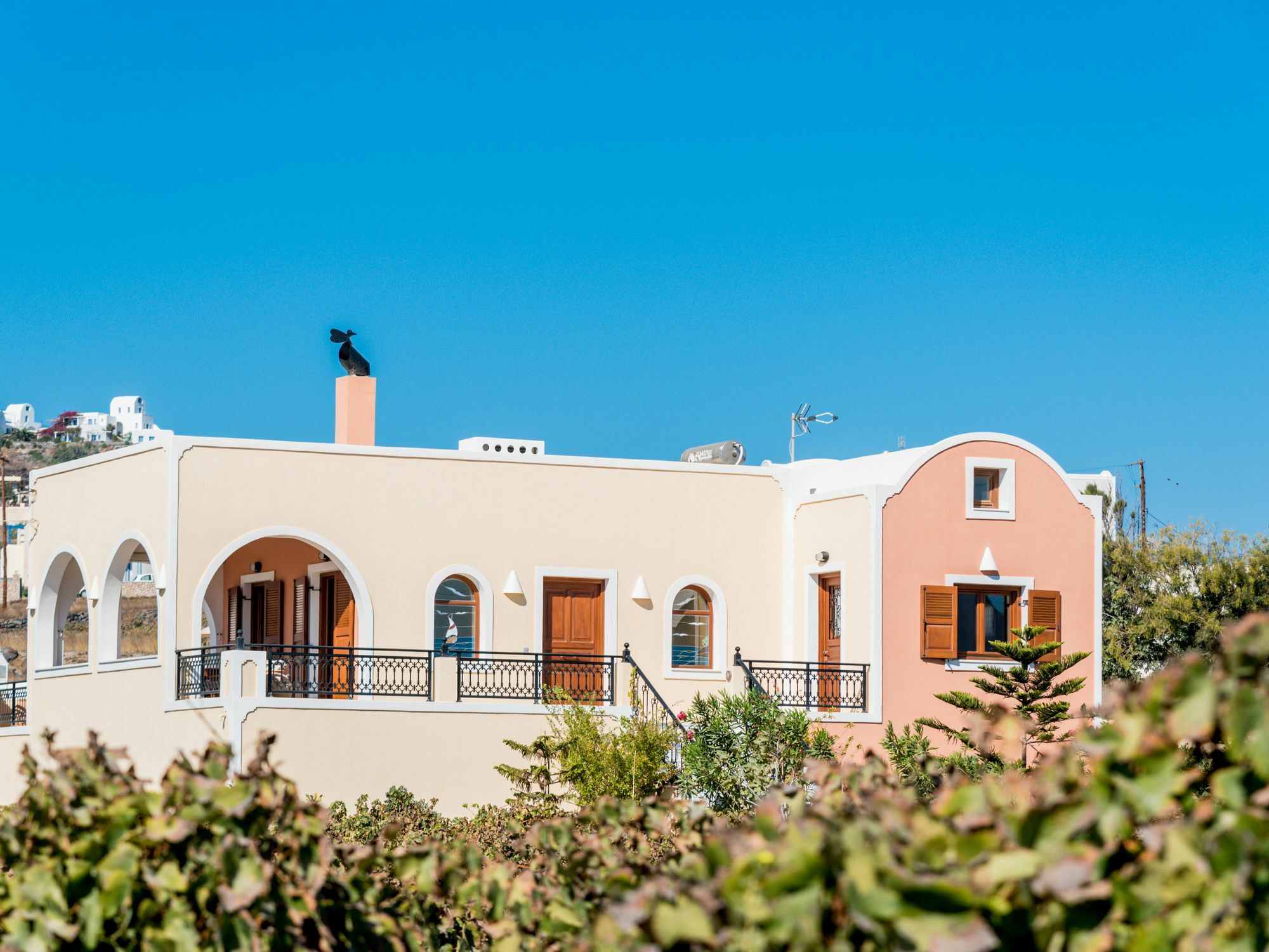 Vineyard Exclusive Suites Akrotiri  Exterior photo