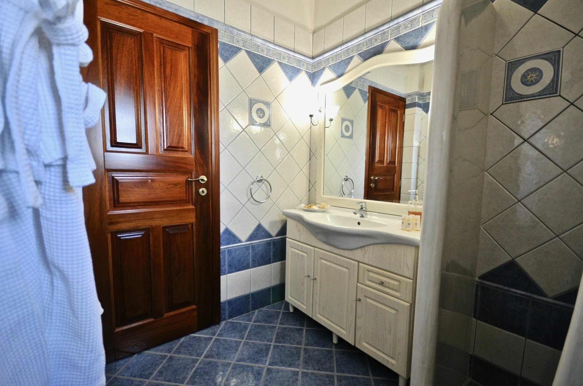 Vineyard Exclusive Suites Akrotiri  Exterior photo